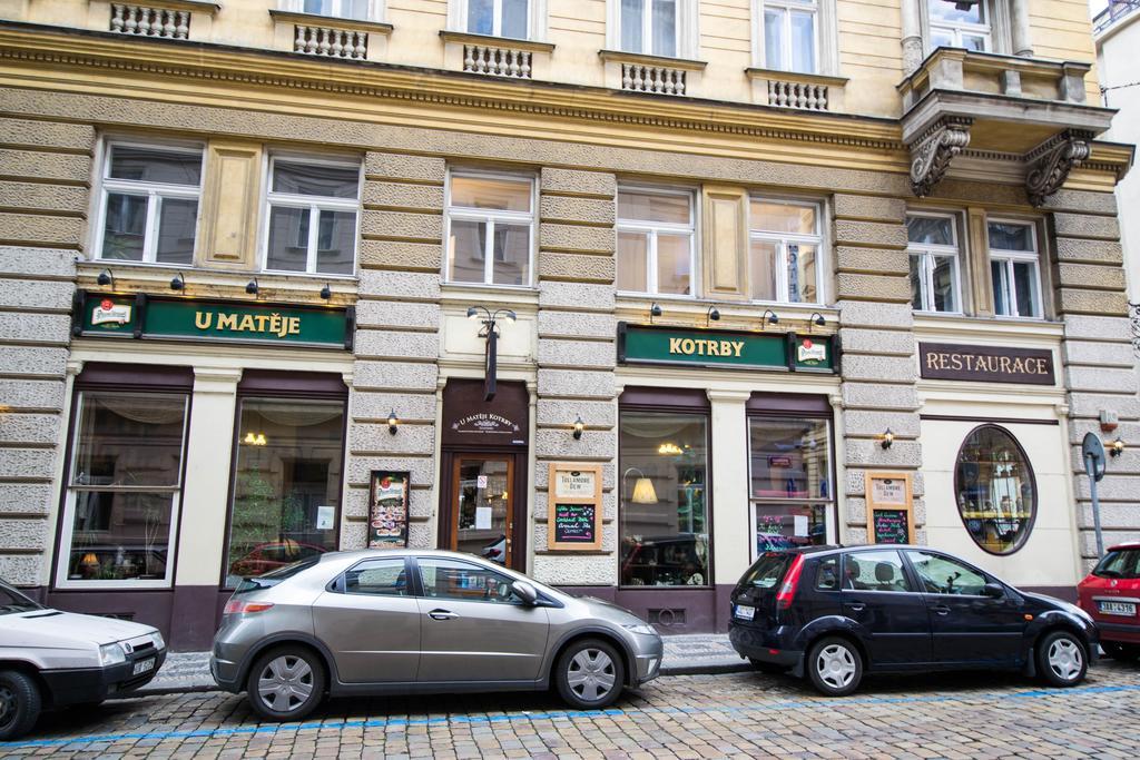 Ruterra Red Roofs View With Garage Apartment Prague Luaran gambar