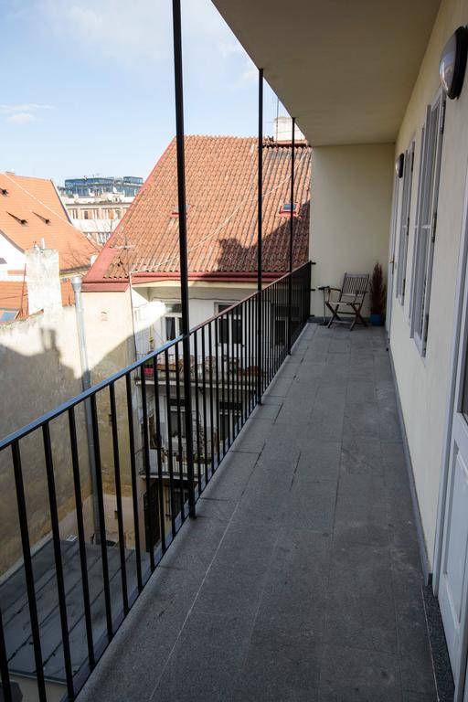 Ruterra Red Roofs View With Garage Apartment Prague Luaran gambar