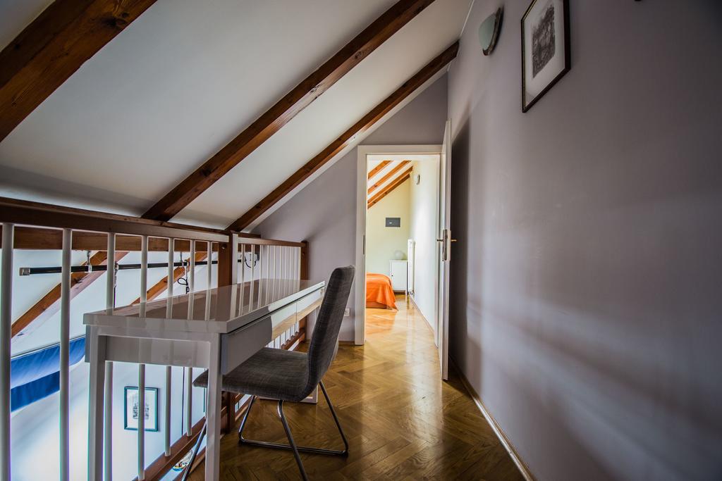 Ruterra Red Roofs View With Garage Apartment Prague Luaran gambar